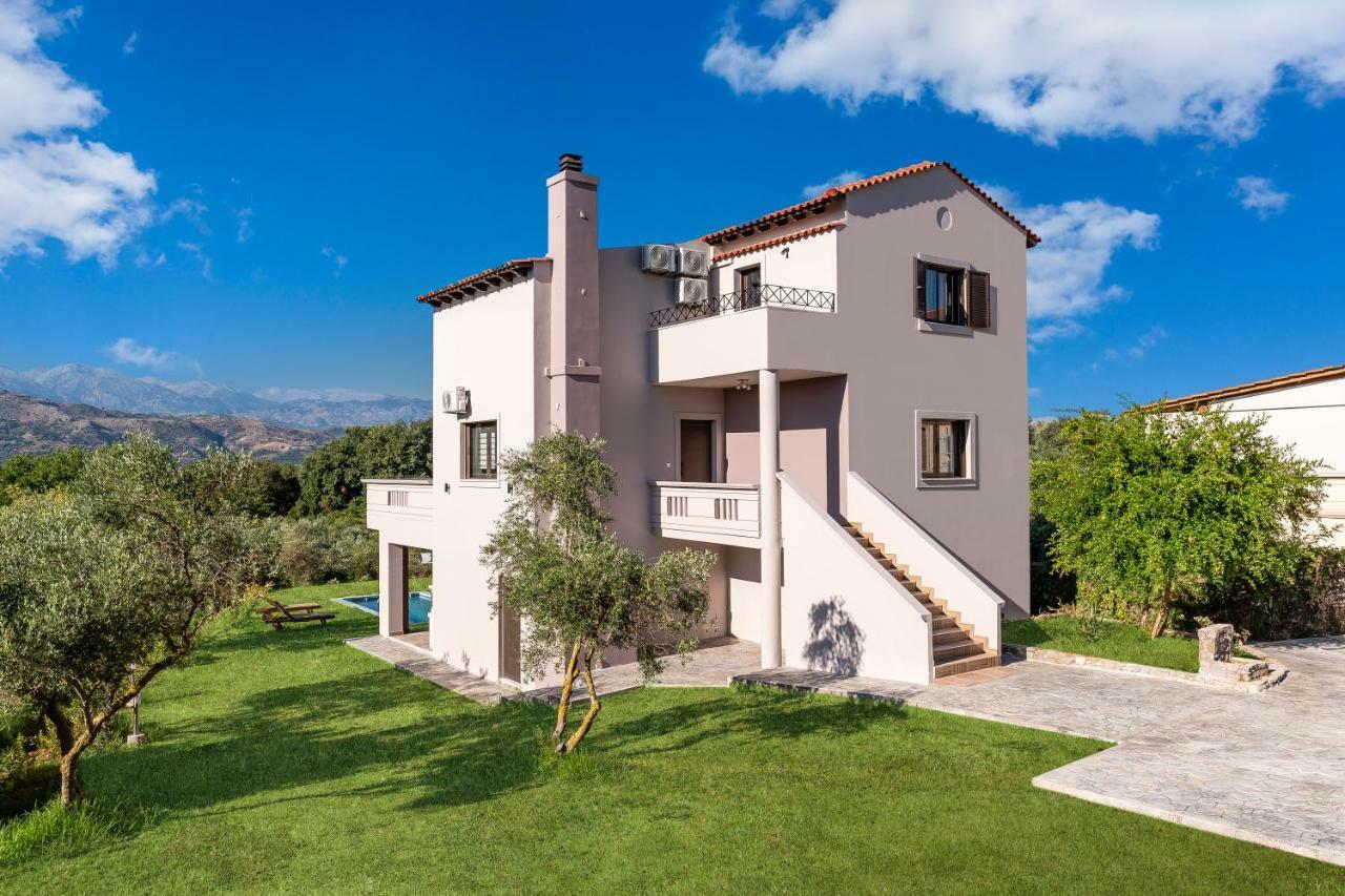 Olvini Villa *